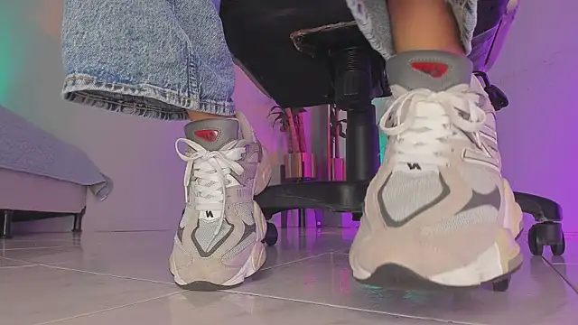 charlotte  grey online show from September 13, 8:06 pm