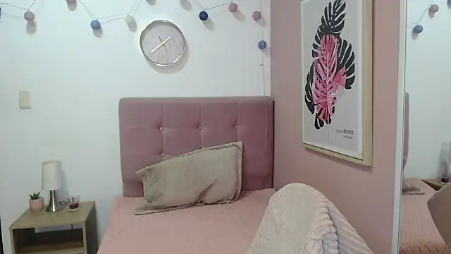 lanna 1878 online show from March 25, 1:25 pm