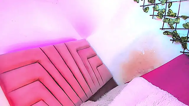 Snapshot of gilbanys_22 chatting on November 1, 7:12 am gilbanys 22 online show from November 1, 7:12 am