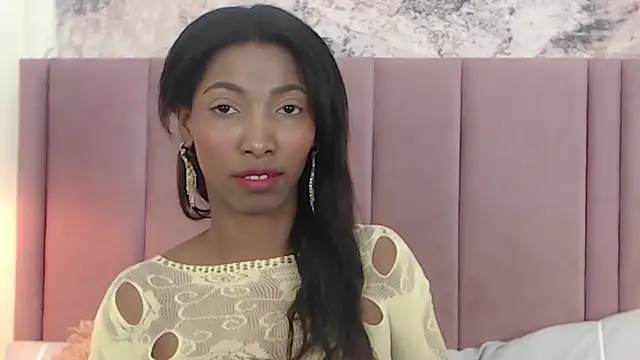 Snapshot of SabrinaDevill chatting on October 30, 1:34 pm SabrinaDevill online show from October 30, 1:34 pm