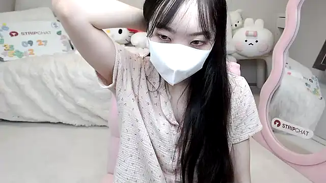 Snapshot of momo_room chatting on September 26, 11:56 pm momo room online show from September 26, 11:56 pm