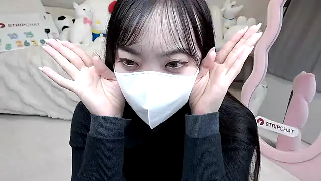 Snapshot of momo_room chatting on October 15, 10:29 am momo room online show from October 15, 10:29 am