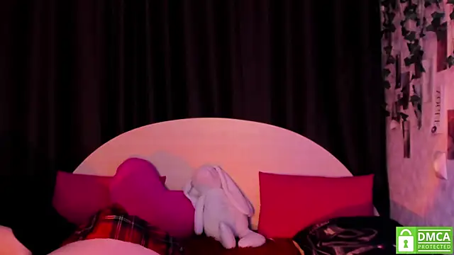 dreamgirllovee online show from October 15, 9:17 pm