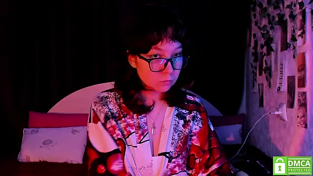 dreamgirllovee online show from October 9, 10:36 pm