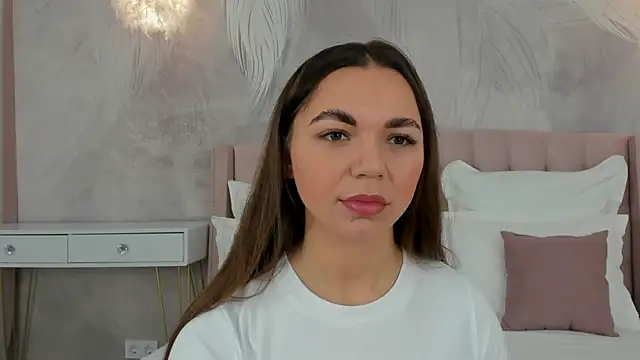 Snapshot of CamillaLarson chatting on September 25, 5:06 am CamillaLarson online show from September 25, 5:06 am