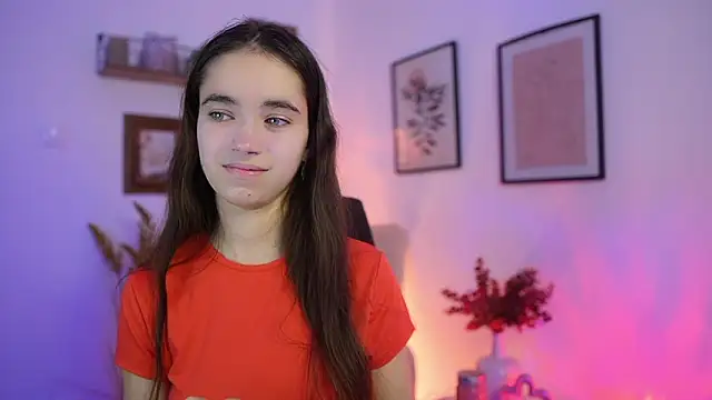 Snapshot of Gia_Paige18 chatting on October 17, 1:25 pm Gia Paige18 online show from October 17, 1:25 pm