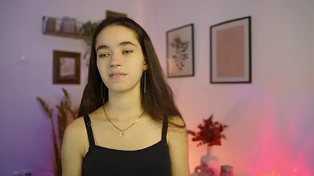 Snapshot of Gia_Paige18 chatting on October 11, 1:25 pm Gia Paige18 online show from October 11, 1:25 pm