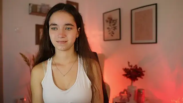 Snapshot of Gia_Paige18 chatting on September 20, 8:23 am Gia Paige18 online show from September 20, 8:23 am