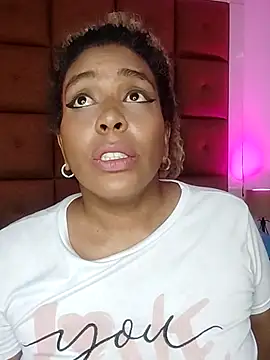 Snapshot of ELLA_KELLY chatting on October 26, 12:11 pm ELLA KELLY online show from October 26, 12:11 pm