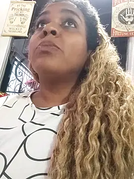 Snapshot of ELLA_KELLY chatting on October 19, 11:56 am ELLA KELLY online show from October 19, 11:56 am