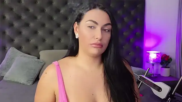 Snapshot of KrisNoir chatting on September 29, 9:25 am KrisNoir online show from September 29, 9:25 am