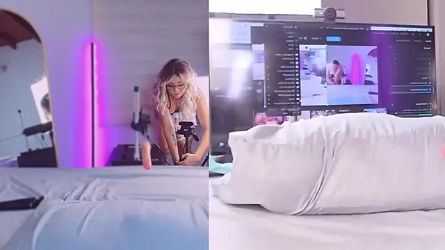 Snapshot of Keisy_Kloe chatting on October 26, 9:54 pm Keisy Kloe online show from October 26, 9:54 pm