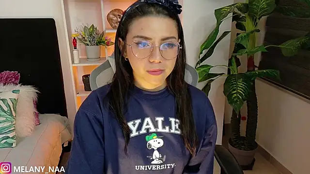 melany naa online show from October 14, 2:03 am