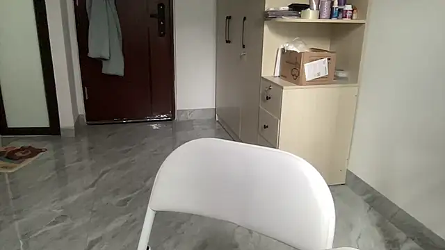 Louis Baby online show from April 18, 8:17 am