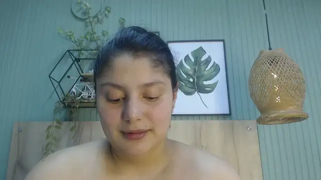 Snapshot of george_jonnes chatting on October 15, 3:25 pm george jonnes online show from October 15, 3:25 pm