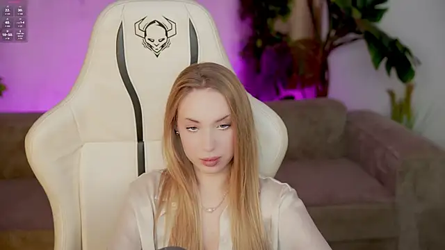 Linda054 online show from October 19, 11:01 am