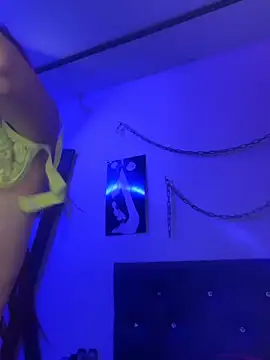 Little Naughtty online show from April 2, 4:26 pm