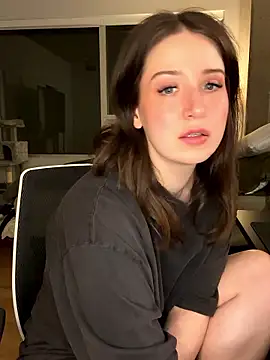 nerdynina online show from January 11, 12:48 am