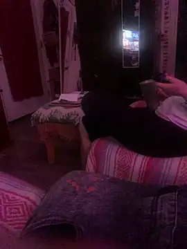 valleyoneofakind online show from October 11, 5:12 am