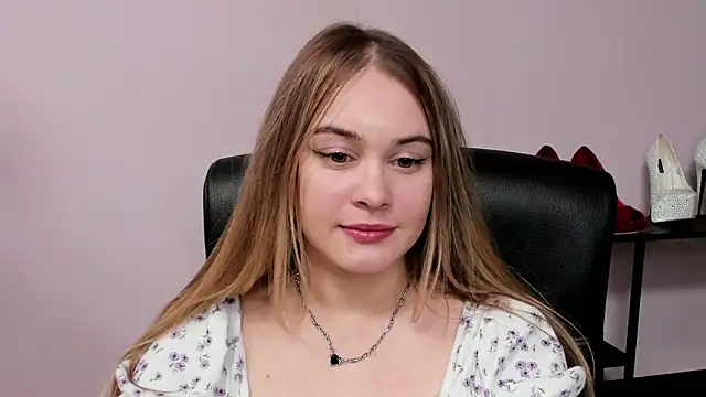 kitty valeria online show from February 1, 7:12 pm