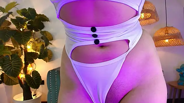 Victoria Adams14 online show from May 28, 5:05 am