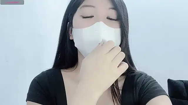 tanhxiu online show from November 6, 3:40 pm