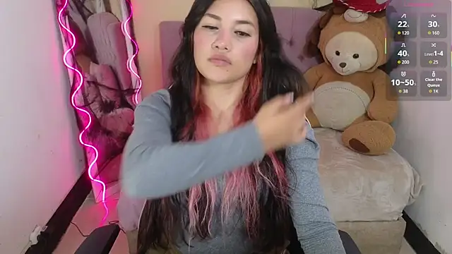 Snapshot of Chiara_tay chatting on October 23, 3:12 am Chiara tay online show from October 23, 3:12 am