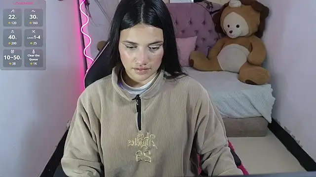 Snapshot of Chiara_tay chatting on November 2, 2:26 am Chiara tay online show from November 2, 2:26 am