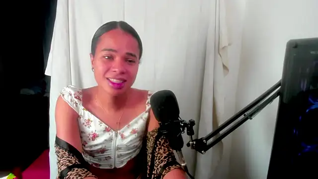 meghanSusexx online show from December 18, 2:38 am