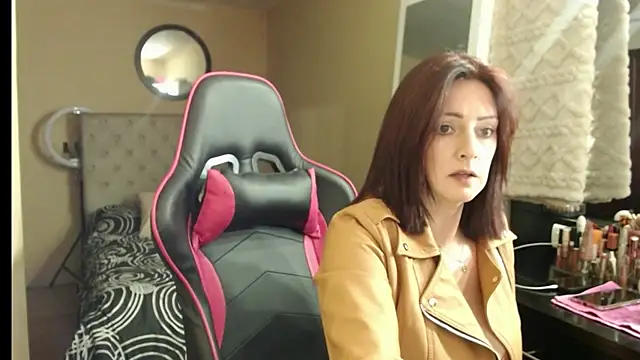 Snapshot of Carol_Scottt chatting on October 9, 10:47 pm Carol Scottt online show from October 9, 10:47 pm