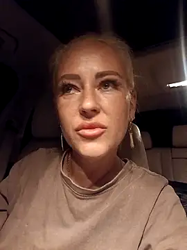 blonda-sexy online show from November 2, 5:27 pm