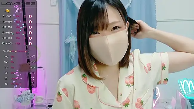 Snapshot of MEI--55 chatting on September 24, 9:03 pm MEI--55 online show from September 24, 9:03 pm