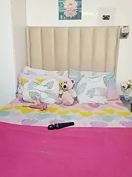 charmainexxx online show from April 28, 4:00 pm