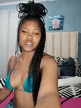 charmainexxx online show from October 5, 6:35 pm