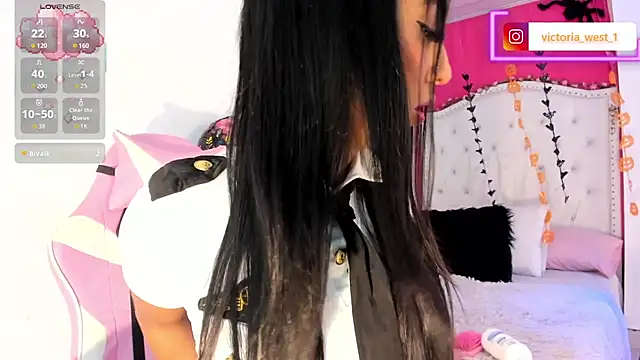 Snapshot of Victoria_west chatting on November 1, 4:38 am Victoria west online show from November 1, 4:38 am