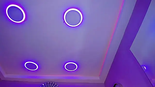 Snapshot of ValeriaAguilar chatting on October 16, 9:06 pm ValeriaAguilar online show from October 16, 9:06 pm