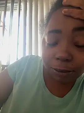 JCCaramelbarbie1 online show from November 28, 9:29 pm