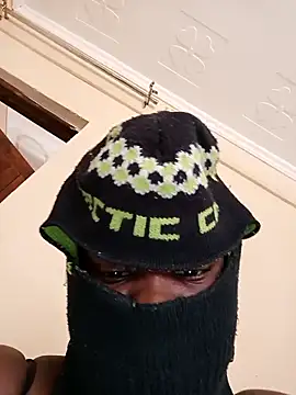 Snapshot of Sexy_girlass chatting on October 18, 8:17 am Sexy girlass online show from October 18, 8:17 am