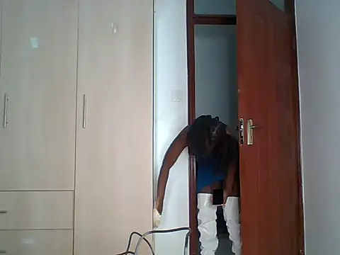 Snapshot of Oliviia_ chatting on September 21, 6:28 pm Oliviia online show from September 21, 6:28 pm