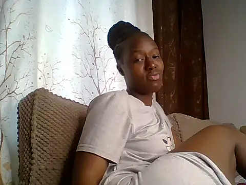 Snapshot of Oliviia_ chatting on October 26, 10:43 am Oliviia online show from October 26, 10:43 am