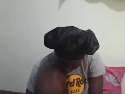 Snapshot of ebony_curvedass chatting on October 22, 8:25 pm ebony curvedass online show from October 22, 8:25 pm