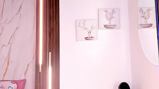 mia six66 online show from March 22, 12:11 pm