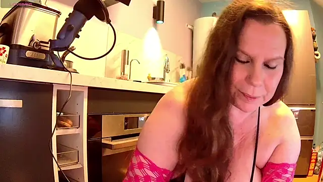 Snapshot of Endrocleia chatting on October 23, 11:44 pm Endrocleia online show from October 23, 11:44 pm