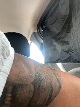 Snapshot of myloveforyouu chatting on October 7, 4:44 pm myloveforyouu online show from October 7, 4:44 pm