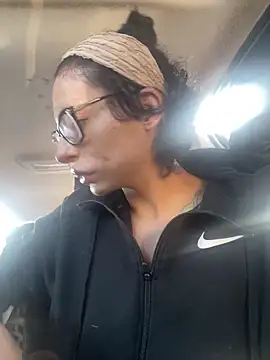 myloveforyouu online show from December 21, 9:52 pm