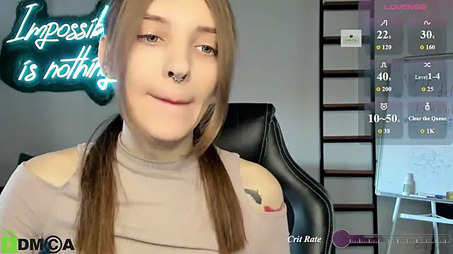 Snapshot of CherryBloom777 chatting on October 21, 6:39 am CherryBloom777 online show from October 21, 6:39 am