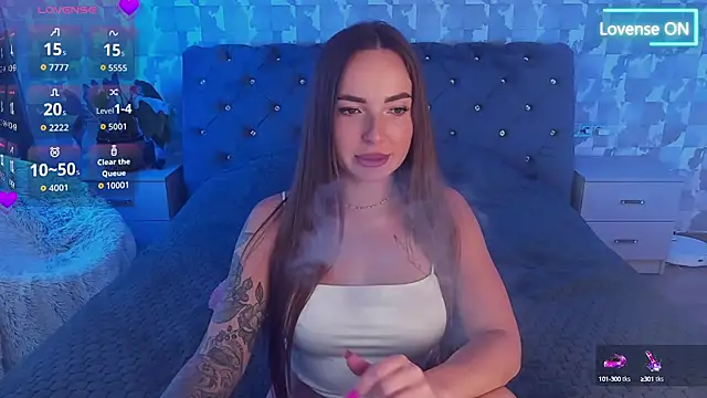 SuzannaWild online show from October 5, 7:13 am