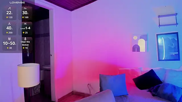 Snapshot of Sabrina_scarlett chatting on October 22, 5:12 am Sabrina scarlett online show from October 22, 5:12 am