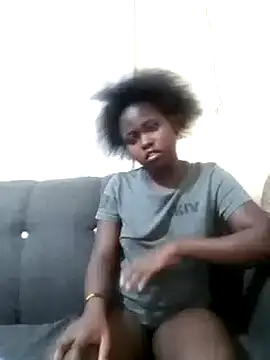 Snapshot of Sweetcecie01 chatting on September 14, 9:23 pm Sweetcecie01 online show from September 14, 9:23 pm