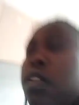 Snapshot of Sweetcecie01 chatting on October 7, 7:24 am Sweetcecie01 online show from October 7, 7:24 am